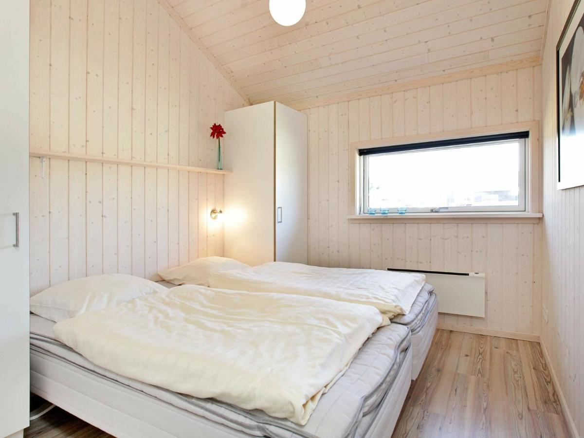 Three-Bedroom Holiday Home In Grossenbrode 8 Habitación foto